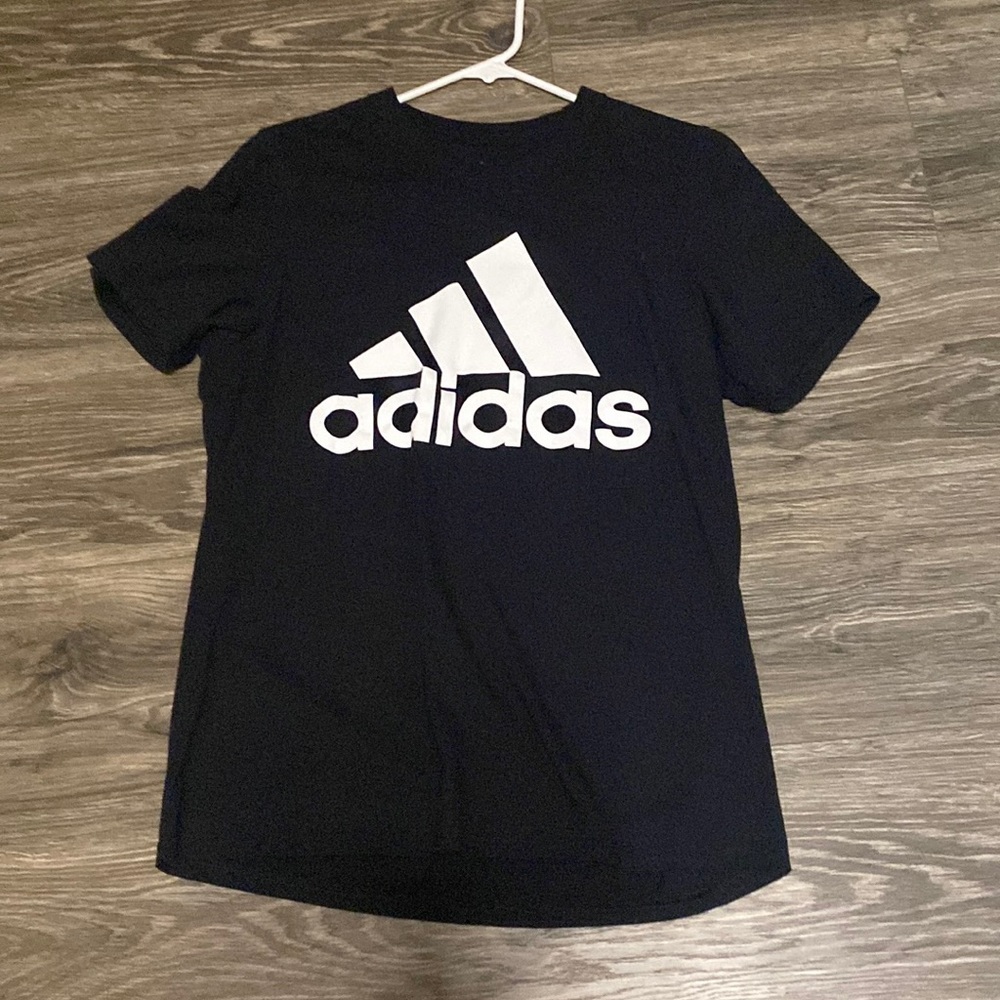 Woman’s adidas short sleeve shirt